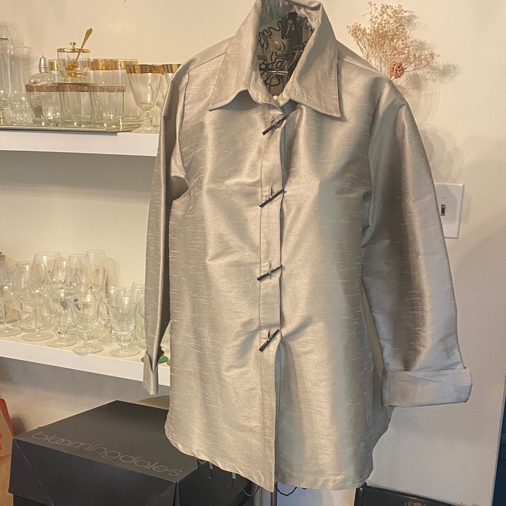 Women’s Silver Satin Mandarin-Button Jacket